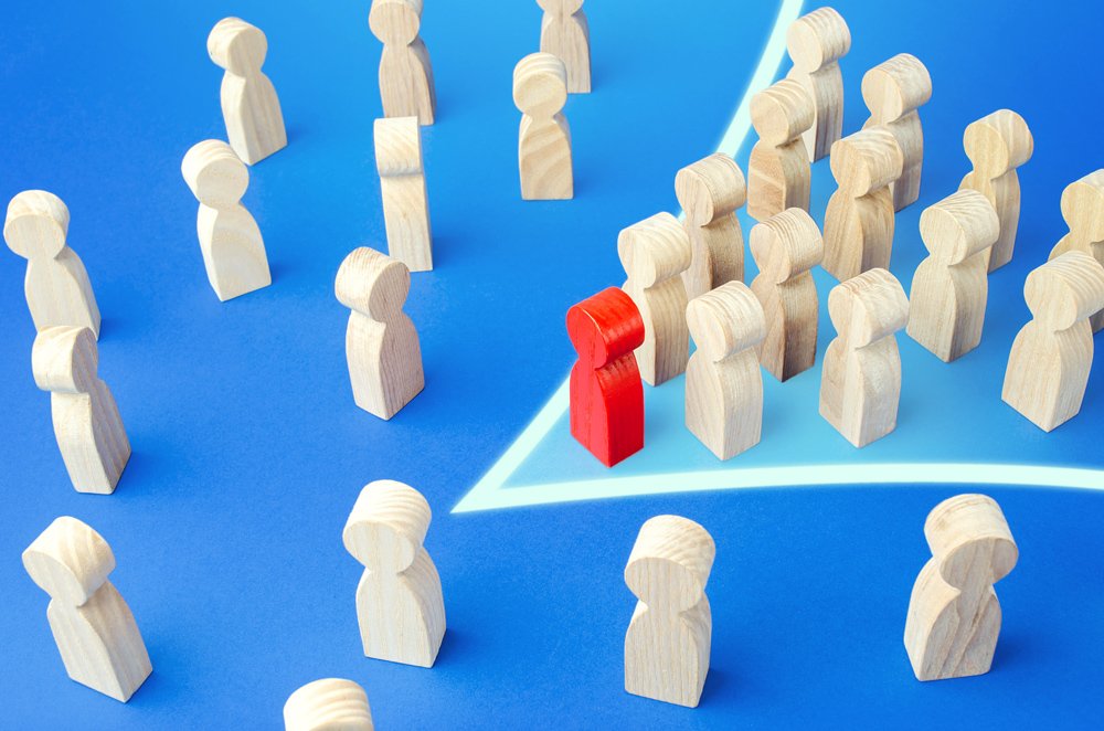 Diferenciarte en un nicho saturado en Fansly con una identidad propia